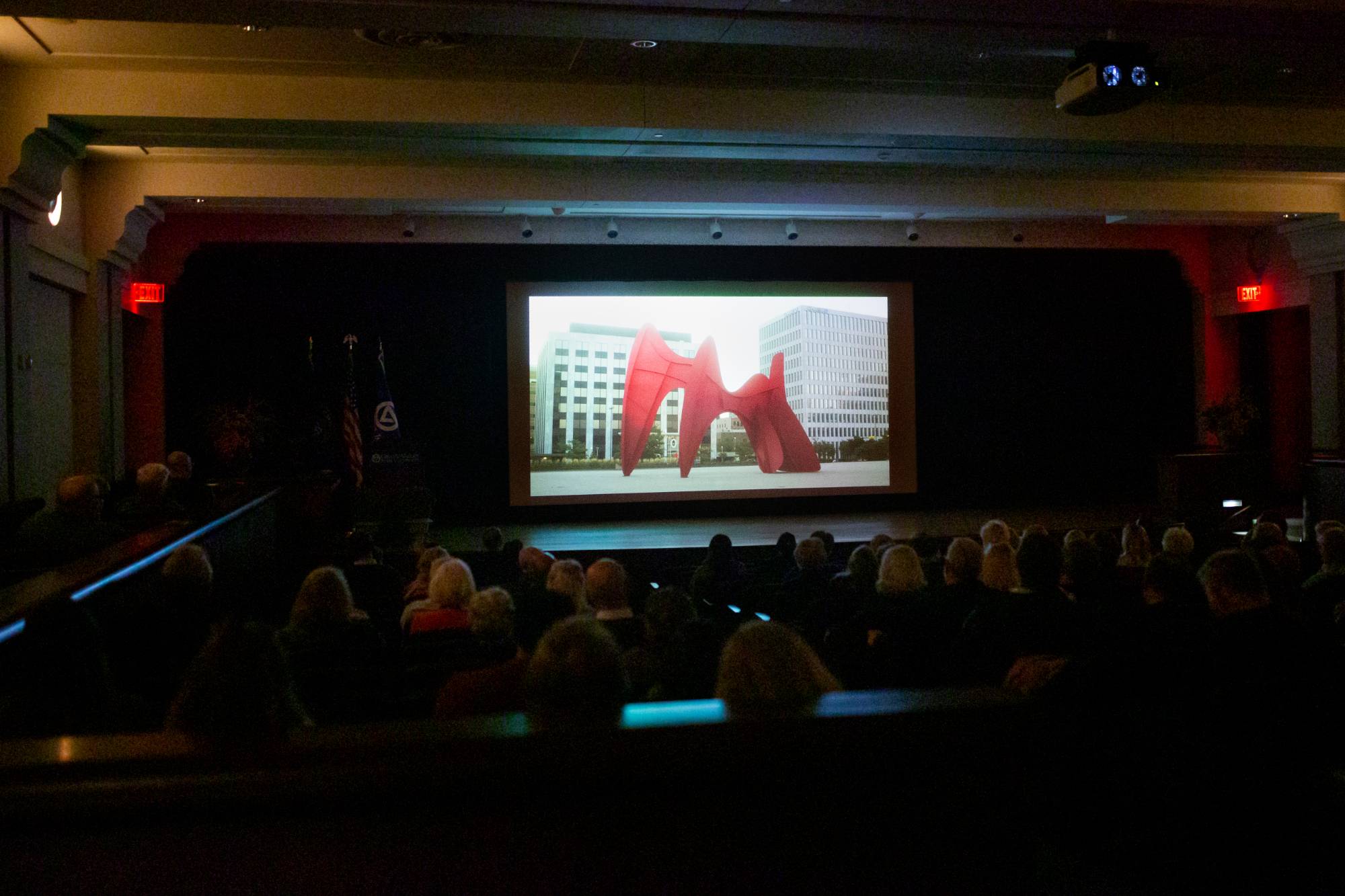 La Grande Vitesse sculpture on the screen